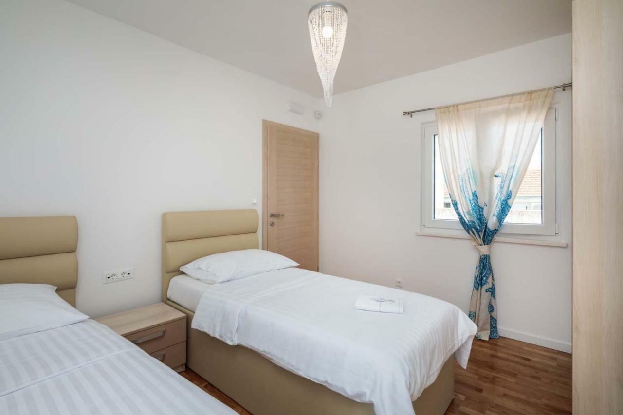 Villa" Arijana 2" Слатине Екстериор снимка